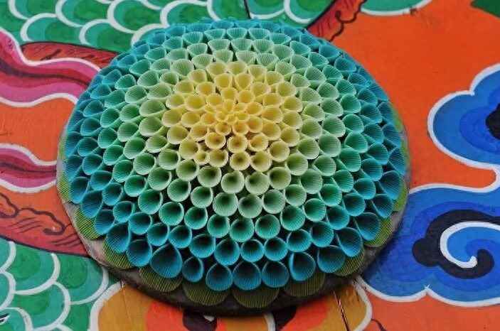 西藏热浸涂塑钢管 西藏仁布酥油花：冰水揉搓百斤酥油，造就绝美艺术