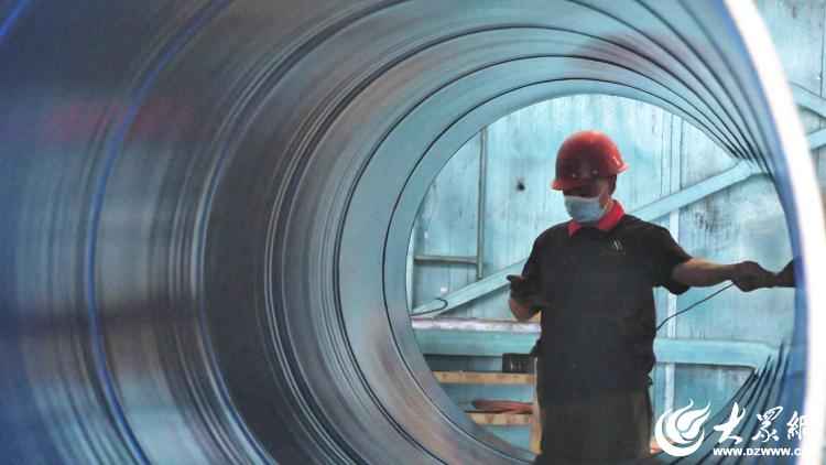 重庆热浸涂塑钢管制造 新质潍坊丨⑫从涂塑“无人区”闯出的“新质”先锋