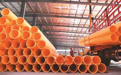 电力管装车：为中小企业营造良好发展环境