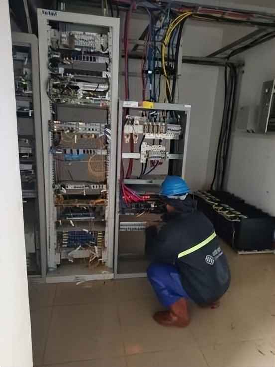 奥仁格管道：海口通信电力管定制，台风中的通信生命线守护