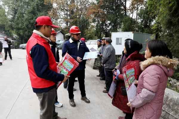 广安区供电所：贴心安全用电服务温暖偏远乡村空巢老人