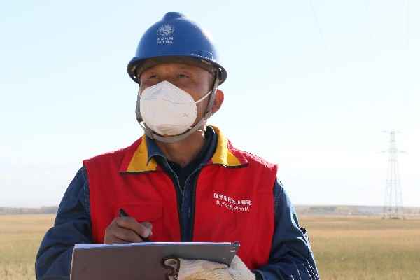 倍感振奋 倍受鼓舞 奋勇向前——党的二十大开幕会在国网新疆电力引起热烈反响（一）